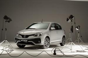 Toyota Etios Platinum Hatchback (LA) '2016
